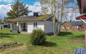 3 Bedroom Lovely Home In Löttorp